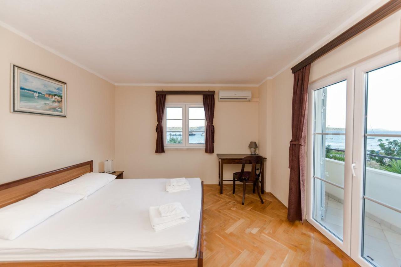 Seaside Villa Mia Trogir Eksteriør billede