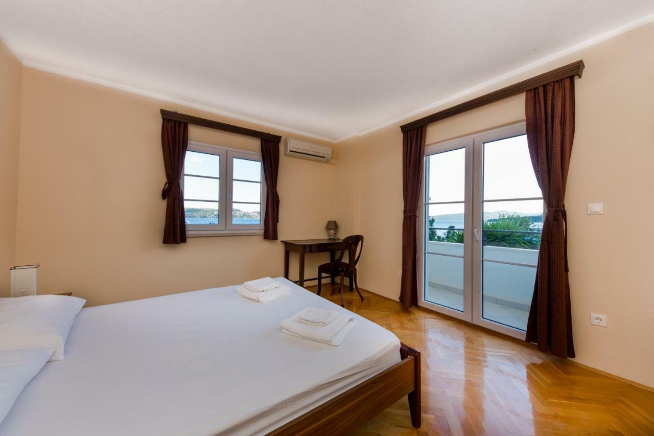 Seaside Villa Mia Trogir Eksteriør billede